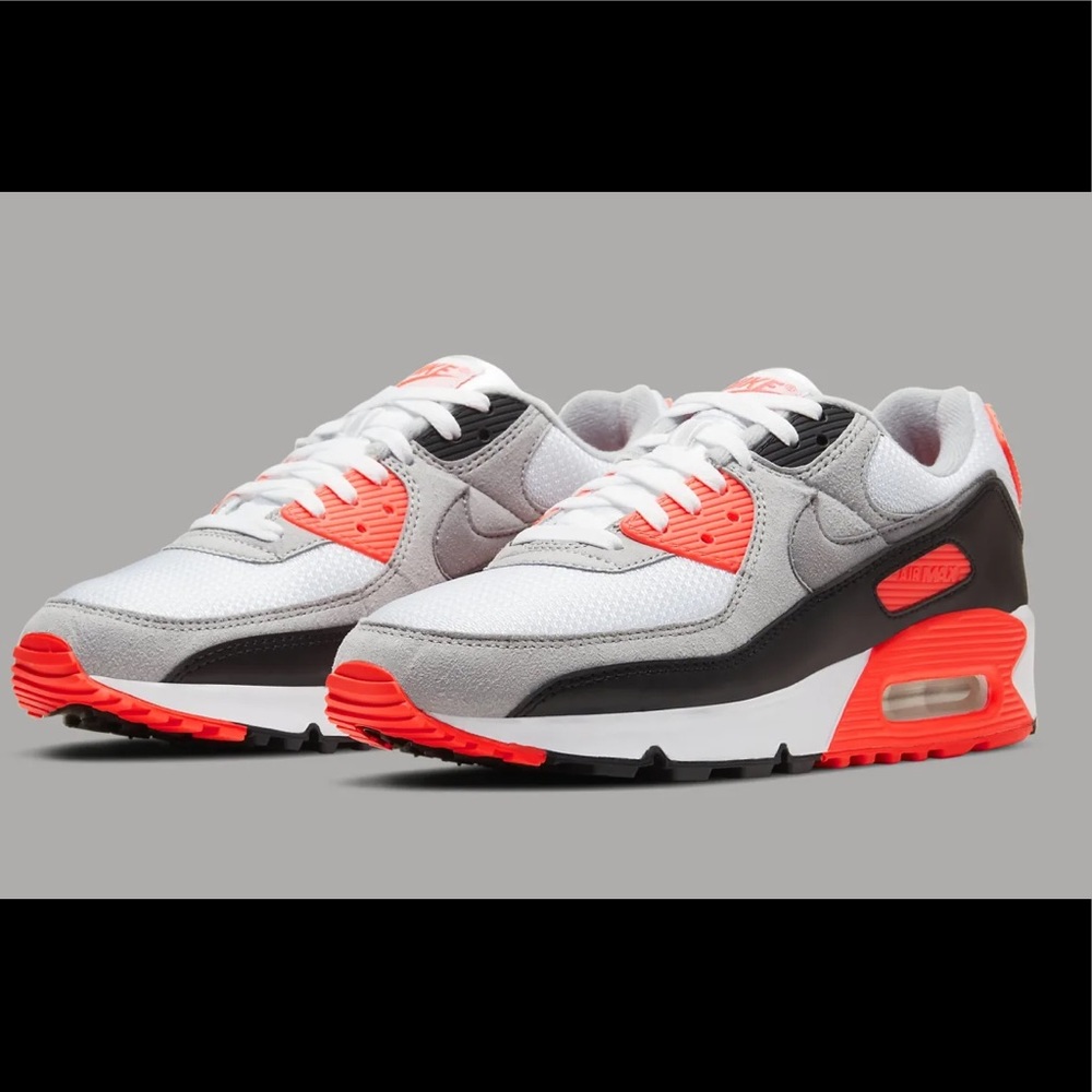 Men’s Air Max 90 infrared Size 9.5